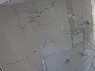 voyeurcam-casa-salsa-bathroom-10