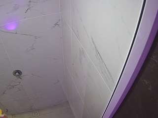 Natashacrown camsoda voyeurcam-casa-salsa-bathroom-11