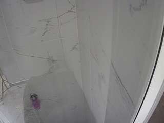 voyeurcam-casa-salsa-bathroom-11
