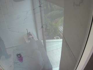 voyeurcam-casa-salsa-bathroom-11