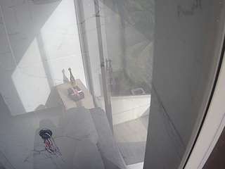 voyeurcam-casa-salsa-bathroom-11