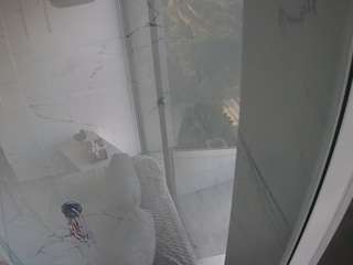 voyeurcam-casa-salsa-bathroom-11