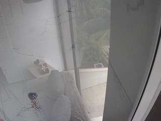 voyeurcam-casa-salsa-bathroom-11