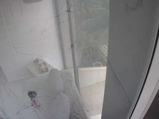 voyeurcam-casa-salsa-bathroom-11