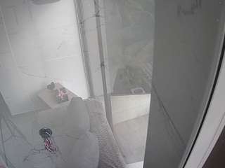 voyeurcam-casa-salsa-bathroom-11
