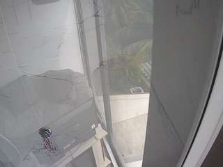 voyeurcam-casa-salsa-bathroom-11