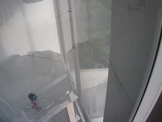 voyeurcam-casa-salsa-bathroom-11