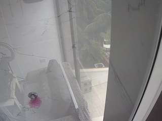 voyeurcam-casa-salsa-bathroom-11