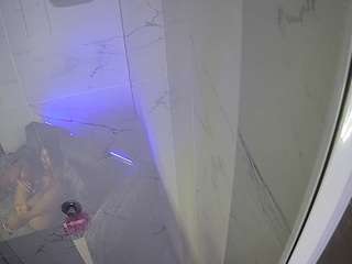 voyeurcam-casa-salsa-bathroom-11