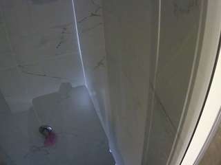 voyeurcam-casa-salsa-bathroom-11