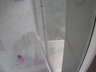 voyeurcam-casa-salsa-bathroom-11