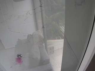 voyeurcam-casa-salsa-bathroom-11