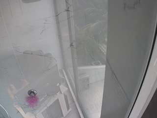 voyeurcam-casa-salsa-bathroom-11