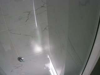 voyeurcam-casa-salsa-bathroom-11