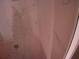 voyeurcam-casa-salsa-bathroom-11