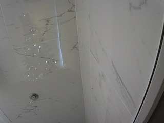 voyeurcam-casa-salsa-bathroom-11