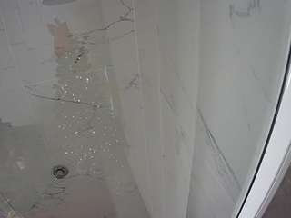voyeurcam-casa-salsa-bathroom-11