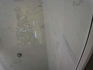 voyeurcam-casa-salsa-bathroom-11