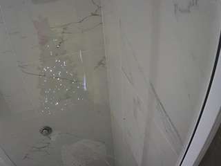 voyeurcam-casa-salsa-bathroom-11