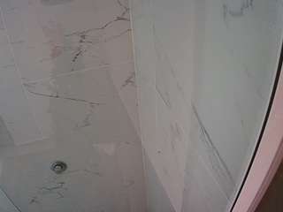 voyeurcam-casa-salsa-bathroom-11