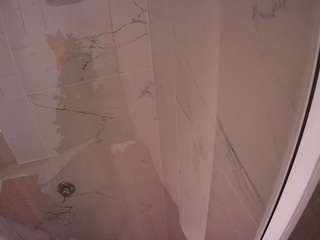 voyeurcam-casa-salsa-bathroom-11