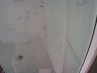 voyeurcam-casa-salsa-bathroom-11