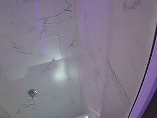 voyeurcam-casa-salsa-bathroom-11