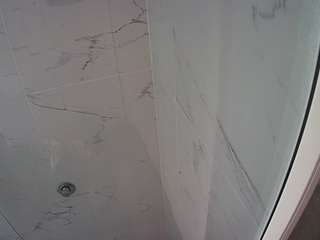 voyeurcam-casa-salsa-bathroom-11