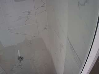 voyeurcam-casa-salsa-bathroom-11