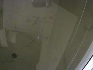 voyeurcam-casa-salsa-bathroom-11