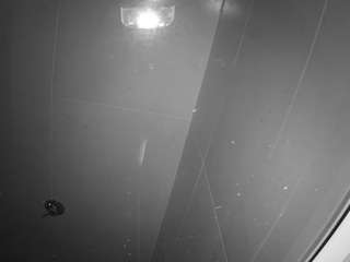 voyeurcam-casa-salsa-bathroom-11