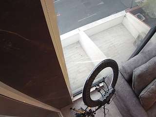 Model ini sedang live sekarang. voyeurcam-casa-salsa-bathroom-11