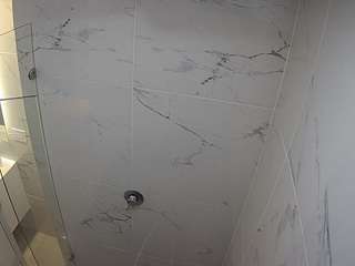 voyeurcam-casa-salsa-bathroom-11