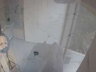 voyeurcam-casa-salsa-bathroom-11