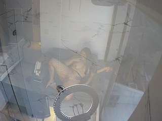 voyeurcam-casa-salsa-bathroom-11