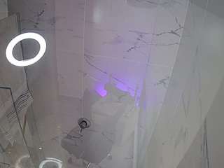 voyeurcam-casa-salsa-bathroom-11