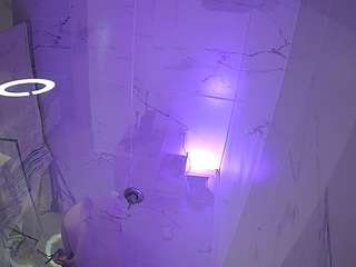 voyeurcam-casa-salsa-bathroom-11