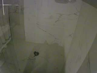 voyeurcam-casa-salsa-bathroom-11