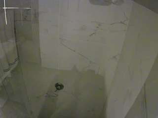 voyeurcam-casa-salsa-bathroom-11