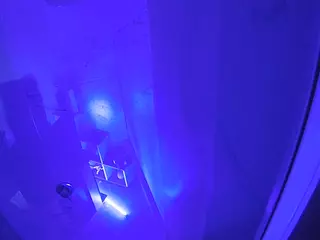 voyeurcam casa salsa bathroom 11's Live Sex Cam Show