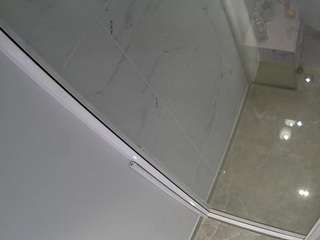 Dreella camsoda voyeurcam-casa-salsa-bathroom-12