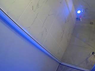 voyeurcam-casa-salsa-bathroom-12's preview