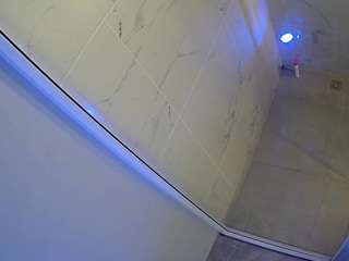 voyeurcam-casa-salsa-bathroom-12