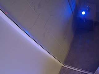 voyeurcam-casa-salsa-bathroom-12