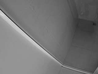 voyeurcam-casa-salsa-bathroom-12
