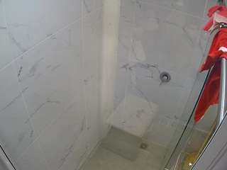 voyeurcam-casa-salsa-bathroom-12