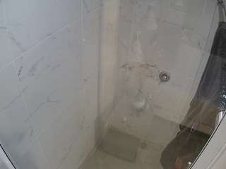 voyeurcam-casa-salsa-bathroom-12