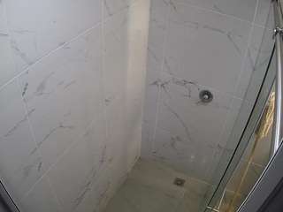 voyeurcam-casa-salsa-bathroom-12