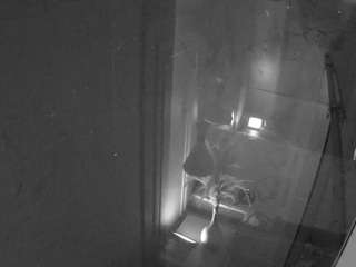 voyeurcam-casa-salsa-bathroom-12