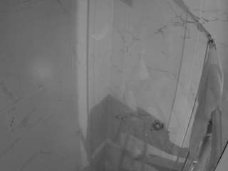 voyeurcam-casa-salsa-bathroom-12